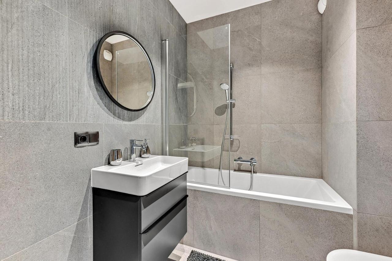 Dom & House - Apartments Old Town Scala กดัญสก์ ภายนอก รูปภาพ